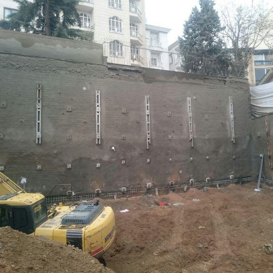 نیلینگ و یا میخ کوبی