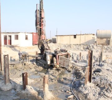 اجرای عملیات اختلاط عمیق خاک (DSM) بوشهر