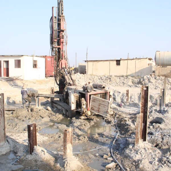 اجرای عملیات اختلاط عمیق خاک (DSM) بوشهر